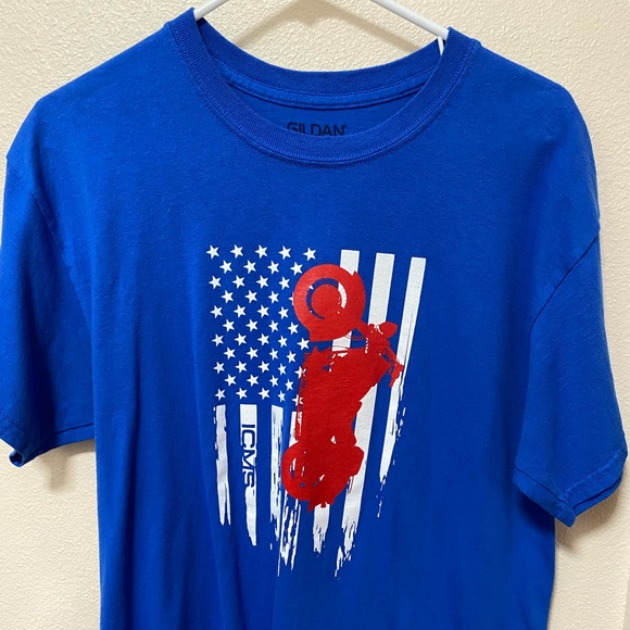 T-shirt - Picture 1 of 3